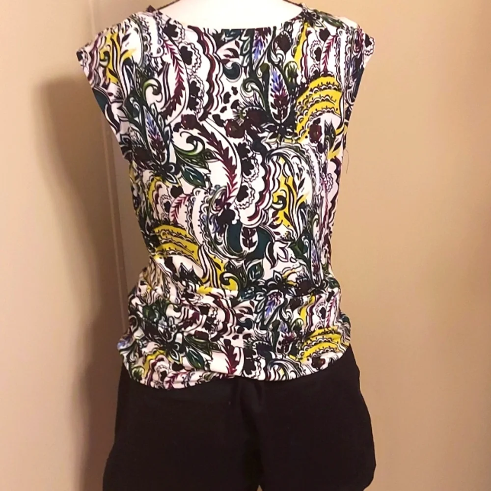 Women's Multicolor Patterned Top - Picture 5 of 5